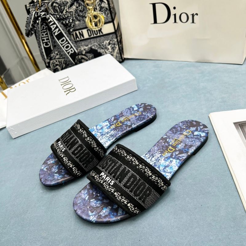 ch**an D*or slippers